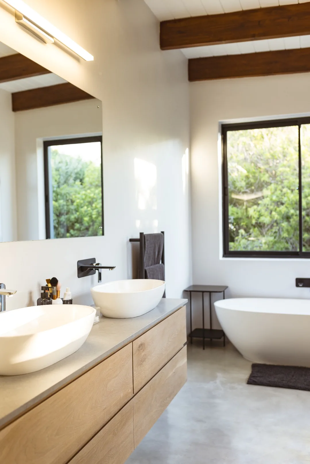 Bathroom material and sanitaryware coordination | Danica Space Bathroom finish and sanitaryware material coordination by Danica Space